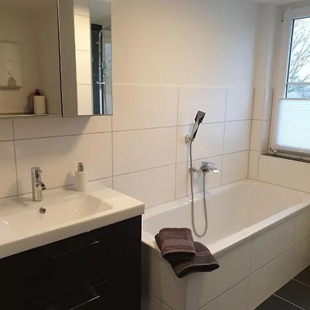 1 Am Hambach Daire Wolkenstein